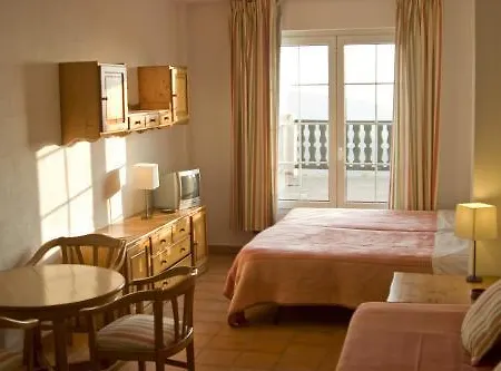 Montreal Apartment Sierra Nevada